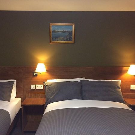 Crosshill House Hotel Glasgow Bagian luar foto