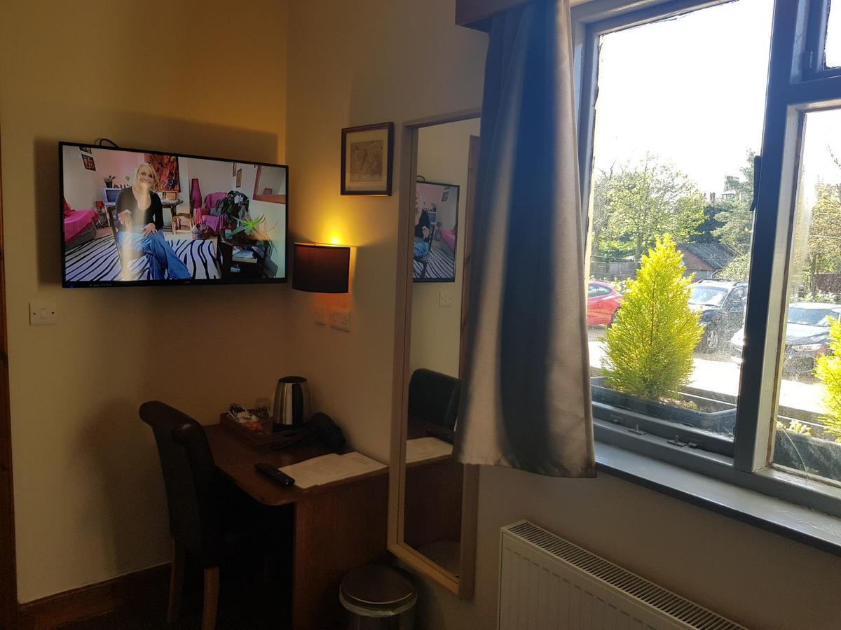 Crosshill House Hotel Glasgow Bagian luar foto